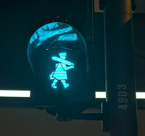 Der Krefelder Seidenweber als Ampelmännchen